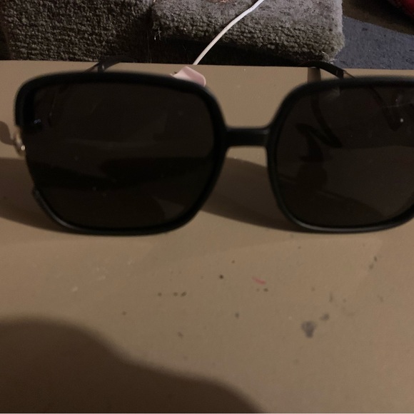 Bulgari Elegant Black Eyewear - Picture 5 of 6